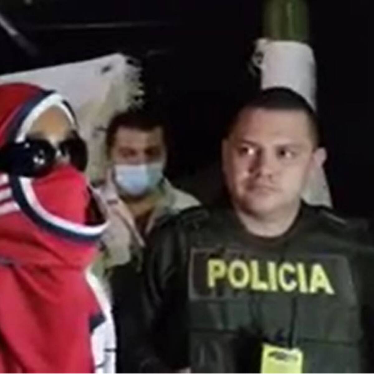 Ocho policias fueron retenidos y entregados en Palmira