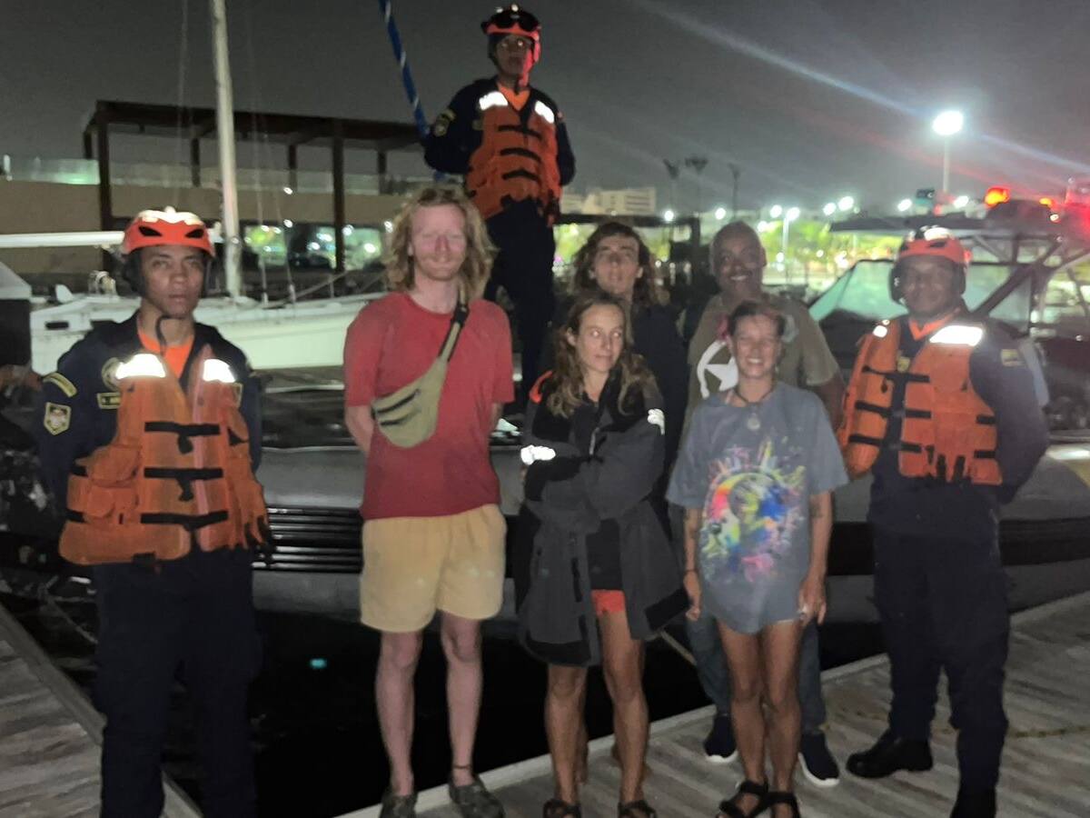 Cinco turistas europeos fueron rescatados tras quedar a la deriva en el mar de Santa Marta