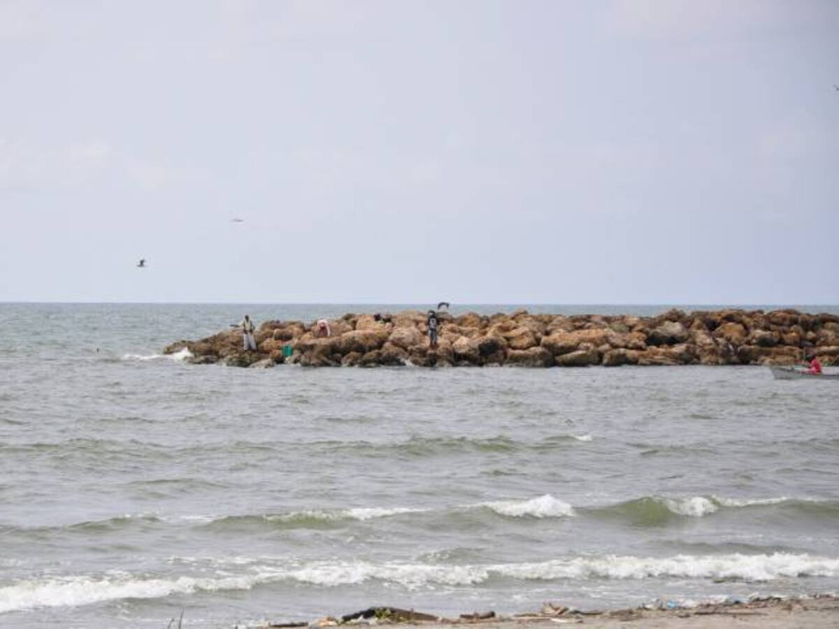 Dos frentes fríos mantienen las alertas en el Caribe