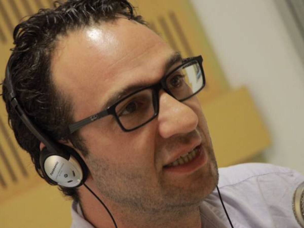 Hay un exceso de debates: Molano