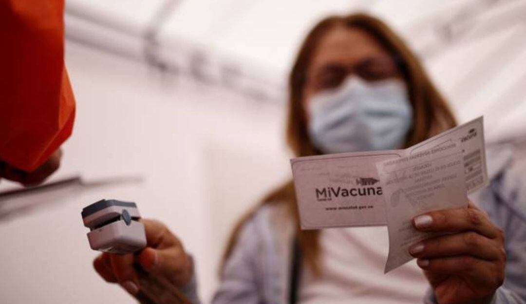 Carné vacunación contra COVID-19