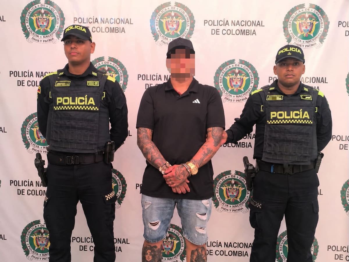 Capturado en Santa Marta alias ‘Comando 8′ con Notificación Azul de Interpol
