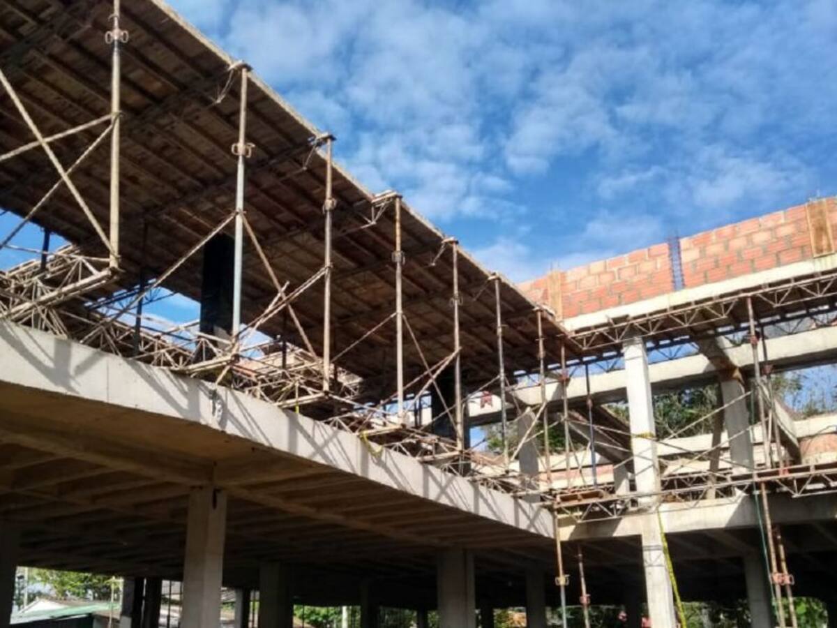 Faltan $21 mil millones para terminar las obras de los megacolegios de Ibagué