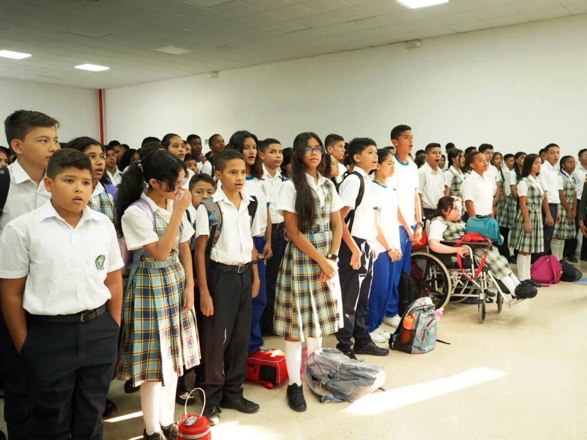 506 estudiantes de Nuestra Señora de Fátima se suman al Frente de Seguridad Escolar