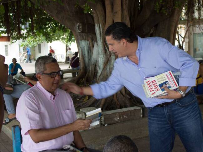 Gobernación de Bolívar regala más de 12 mil libros a los cartageneros