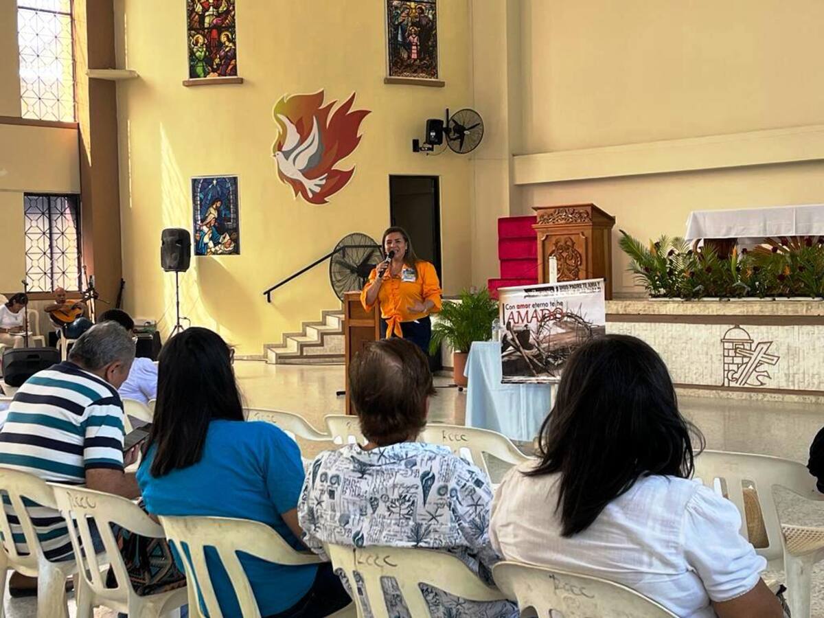 Congreso espiritual para familias y parejas en el fin de semana de amor y amistad