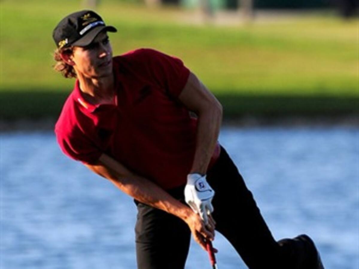 Camilo Villegas recupera posiciones en el golf mundial