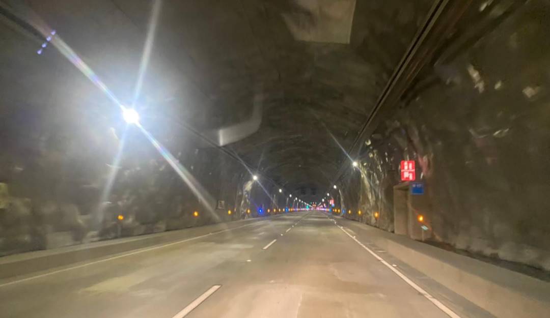 Túnel de La Quiebra / Caracol Radio