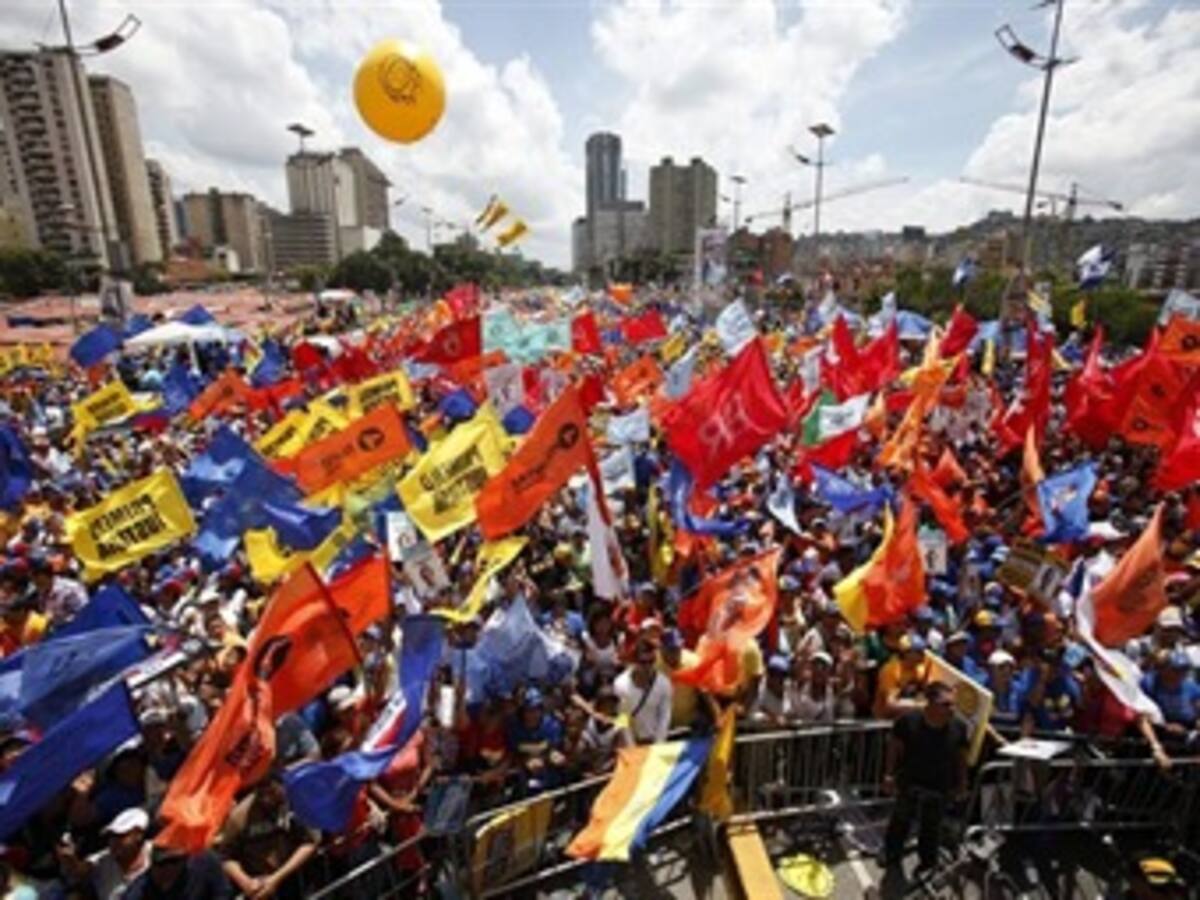 Para ganar hay que votar: madre de Henrique Capriles