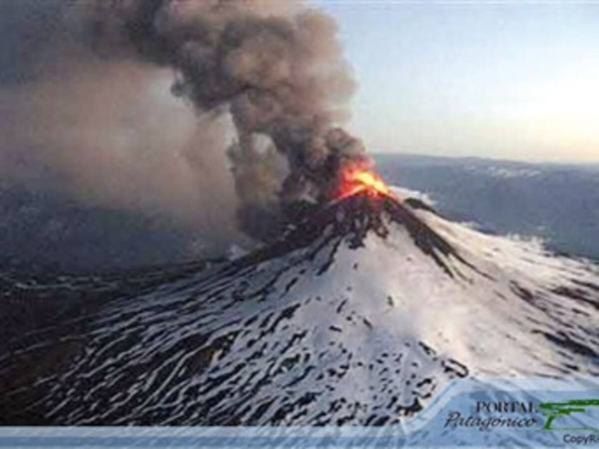 Incrementa la actividad del volcan Hudson en Chile