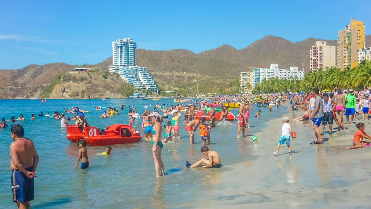 DIMAR reporta dos incidentes con motonaves en Rodadero Sur por fuerte oleaje