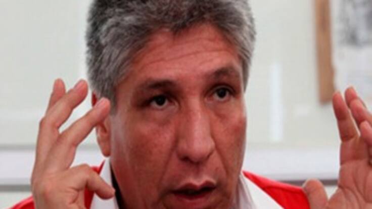 Vallas de Francisco Santos invitan a la polarización: Sigifredo López