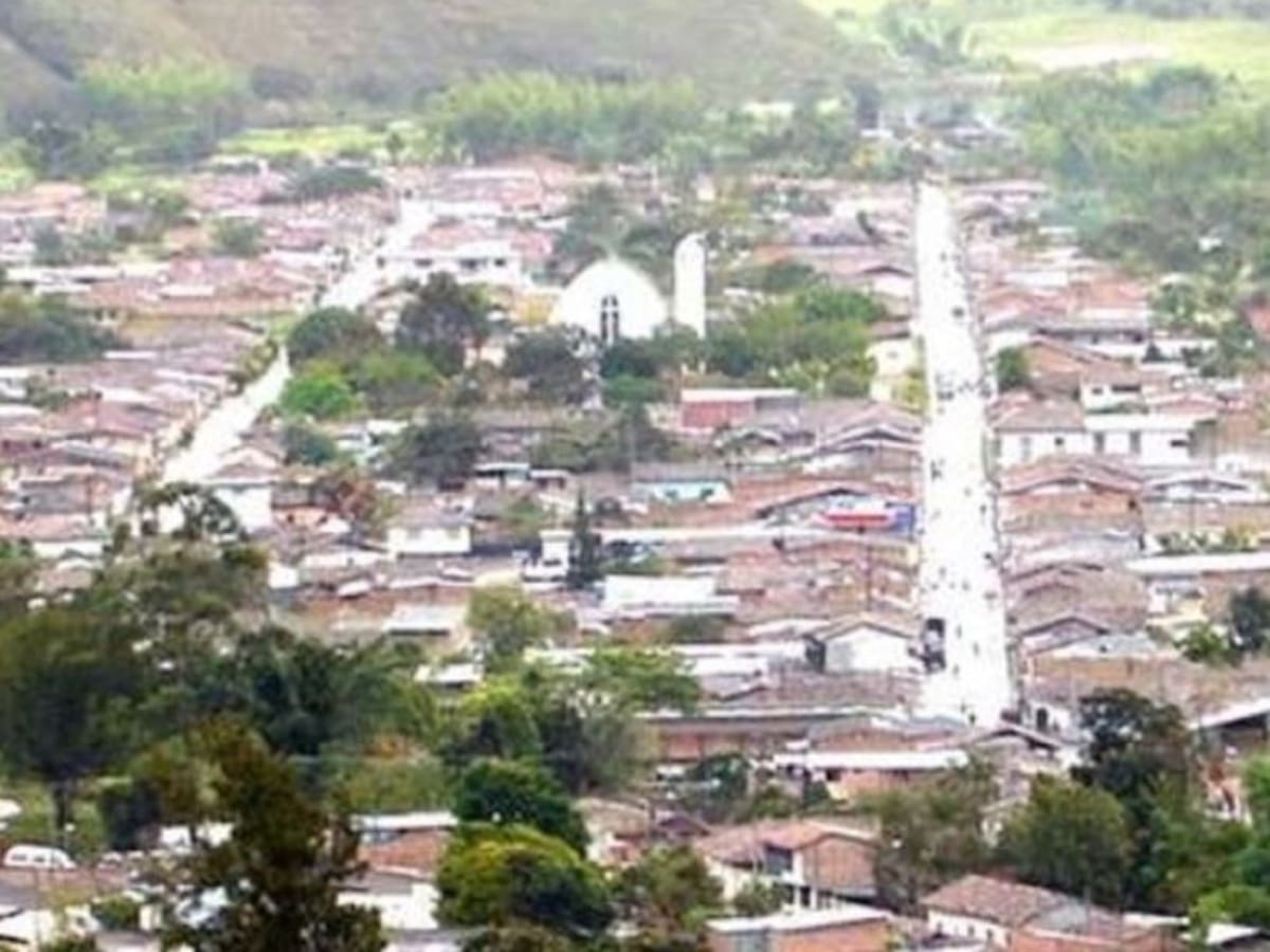 Procuraduría suspende nueve meses a tres concejales de El Dovio