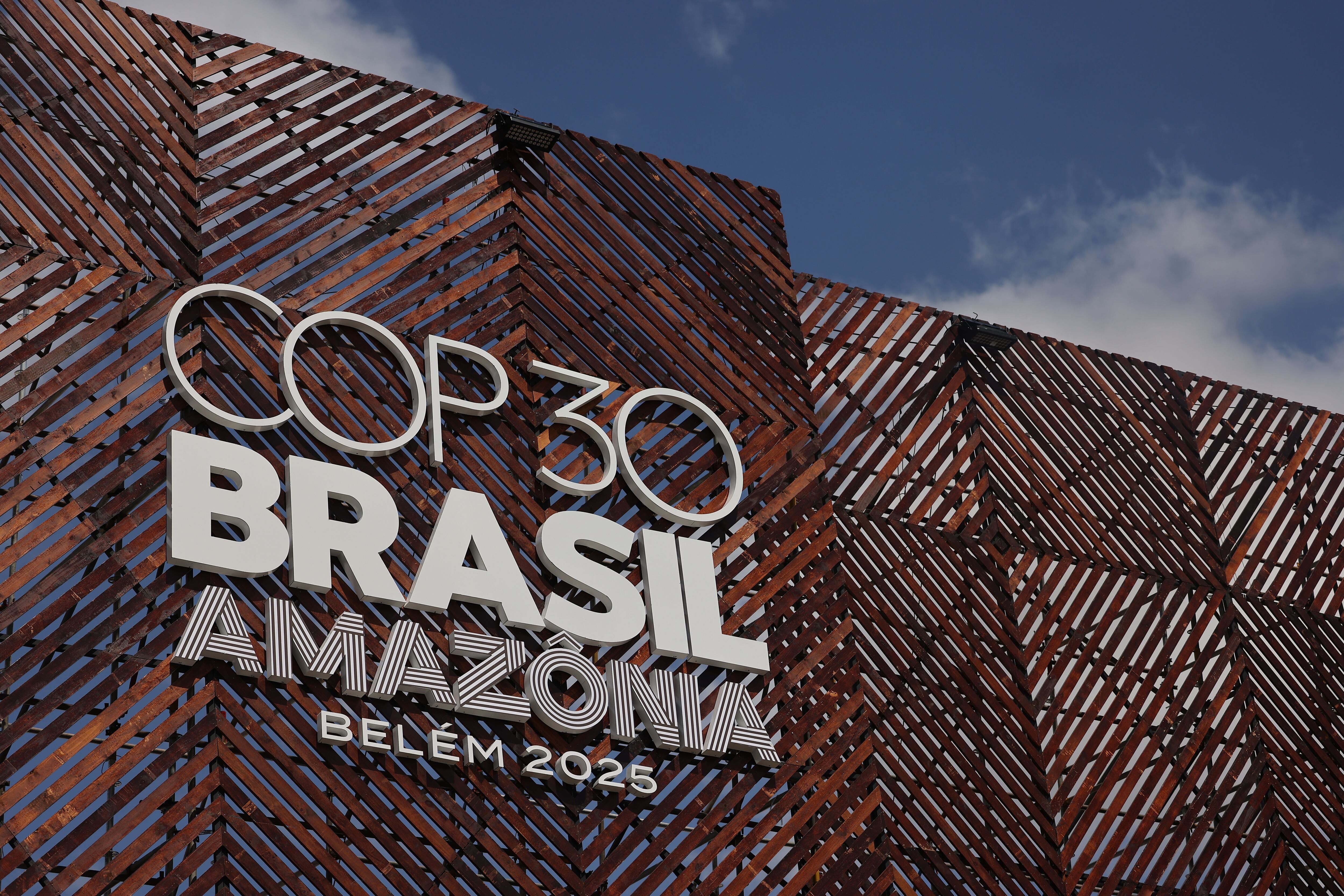 Logotipo de la COP30 de Brasil 2025. FOTO: Wagner Meier/Getty Images