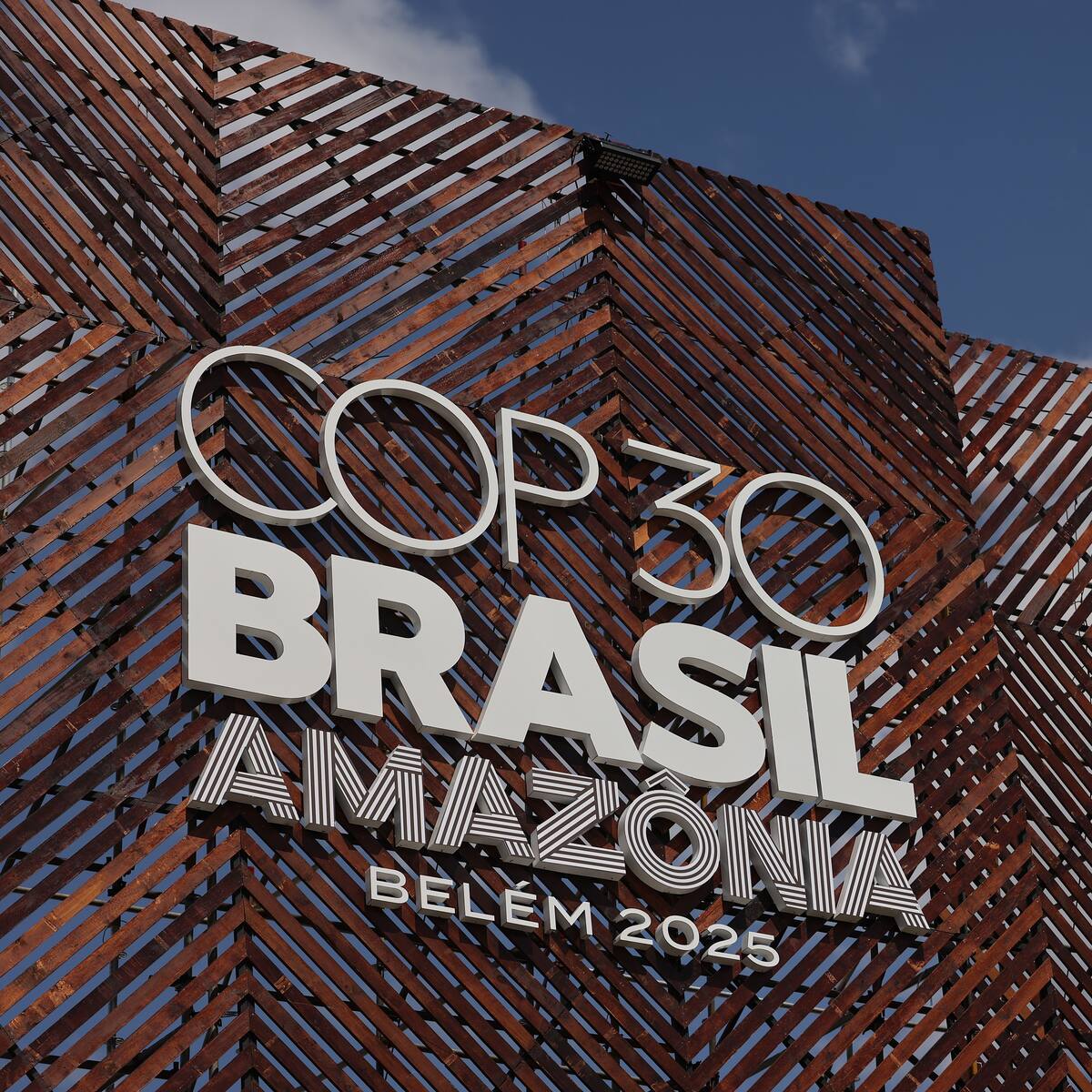 La UE hubiese preferido “más ambición” en la COP30, pero apoyará el proyecto de acuerdo final