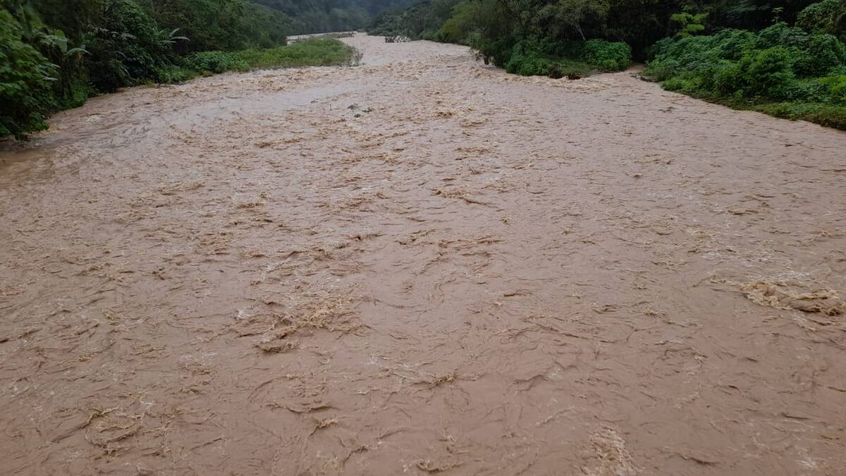 Se desbordó el río Cajambre en zona rural de Buenaventura