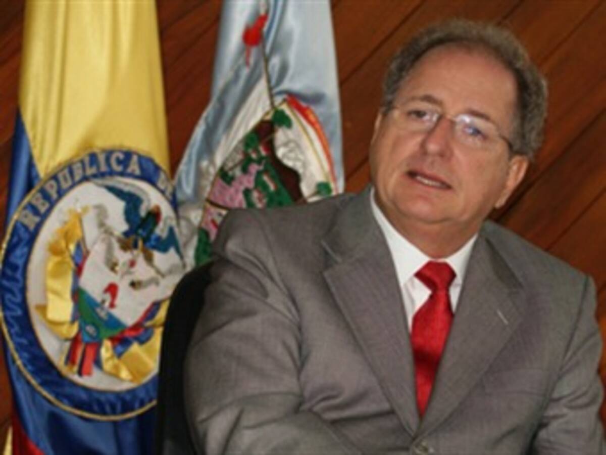 Juez embarga bienes al gobernador del Valle