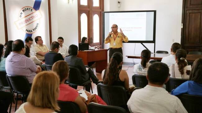 Reunión entre Secretario de Hacienda y notario de Norte de Santander