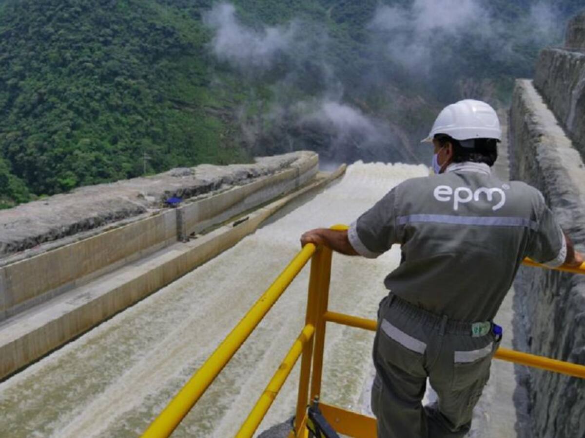 Relación con contratistas podría terminar de manera anticipada: Sinpro