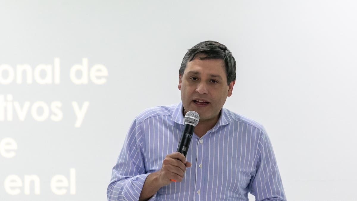 MinTIC lanza nuevo centro de inteligencia artificial en Colombia: servicios y estrategias