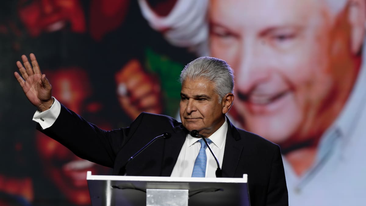“Martinelli robó, pero hizo”: exmagistrado explica popularidad de Mulino en Panamá