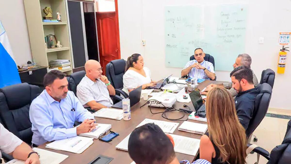 Alcalde preside primera Junta Directiva de Essmar y activa plan para recuperar agua y alcantarillado