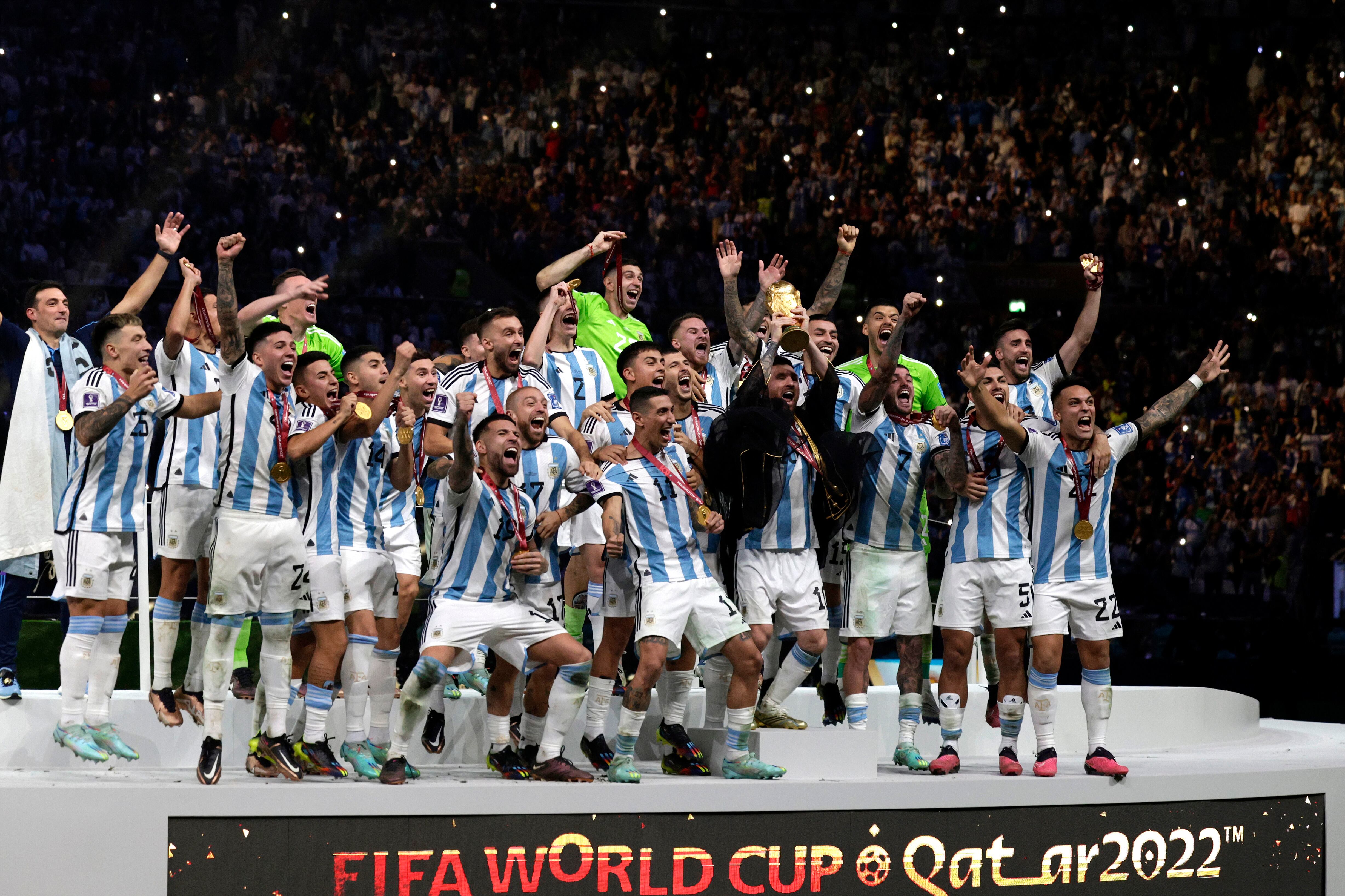 Argentina celebra su título como campeona del mundo. (Photo by Richard Sellers/Getty Images)