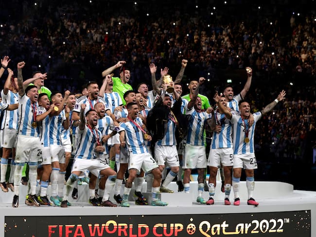 Argentina celebra su título como campeona del mundo. (Photo by Richard Sellers/Getty Images)