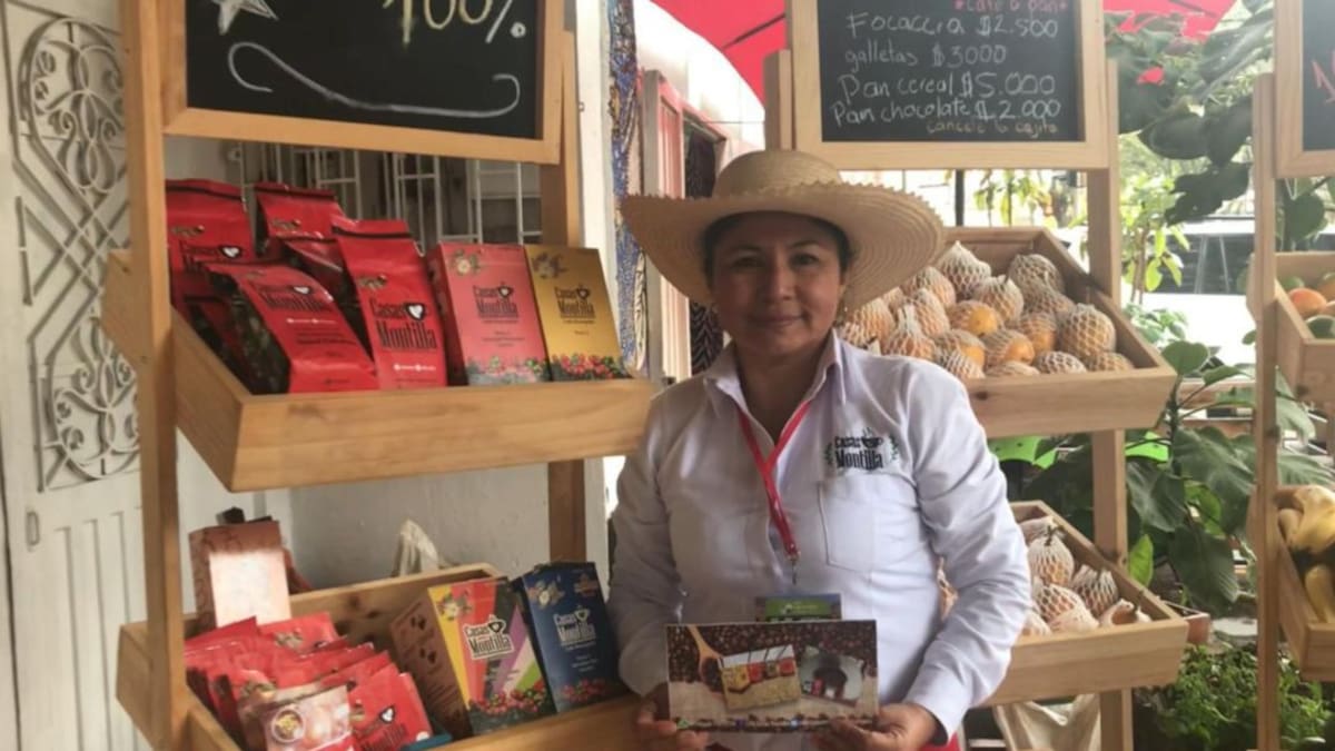 Víctimas y excombatientes se unen para vender sus productos en Bogotá