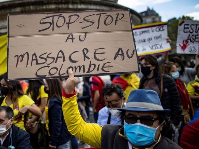 Protestas de colombianos en París 