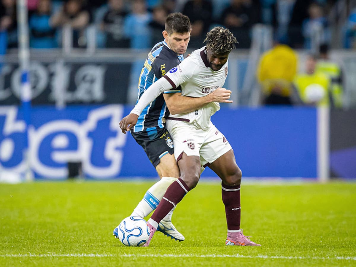Video: Dairon Asprilla sella clasificación de Bolívar sobre Gremio en Copa Sudamericana