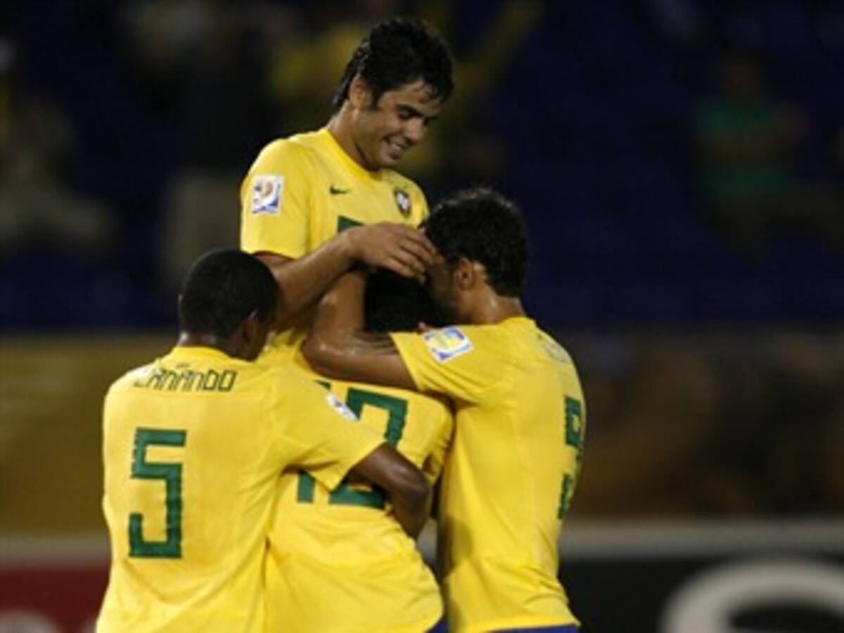 Brasil se encamina a los octavos de final del Mundial