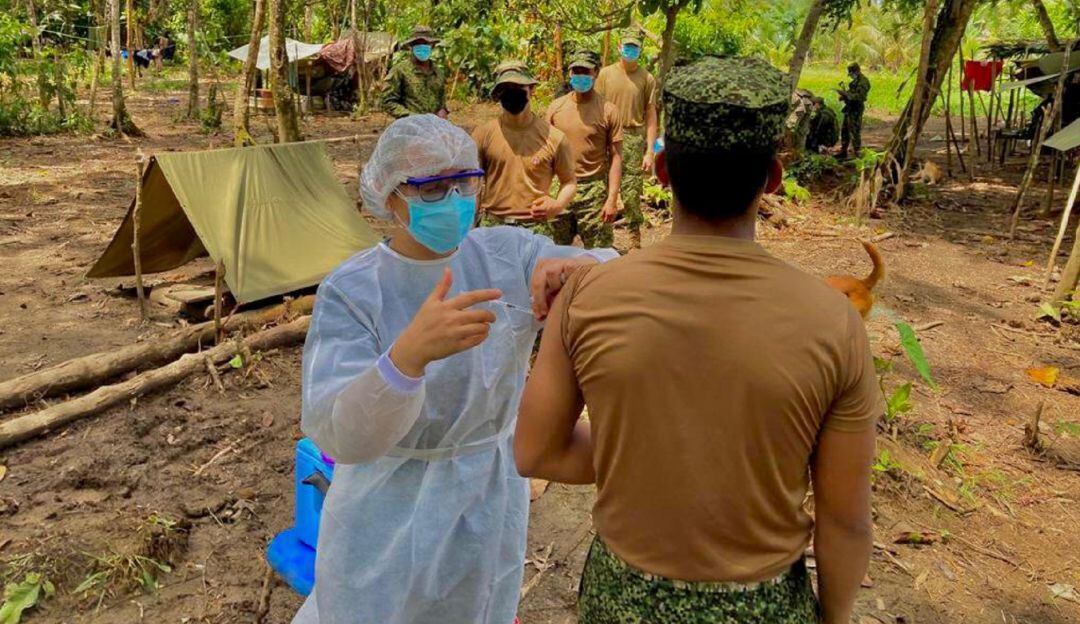 Unas 1.200 dosis fueron aplicadas al personal activo de la Fuerza de Tarea Hércules en Tumaco.