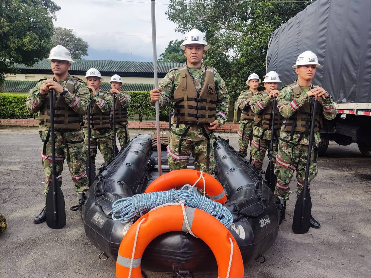 Ejército atento a brindar respuesta por actividad del Volcán Nevado del Ruiz