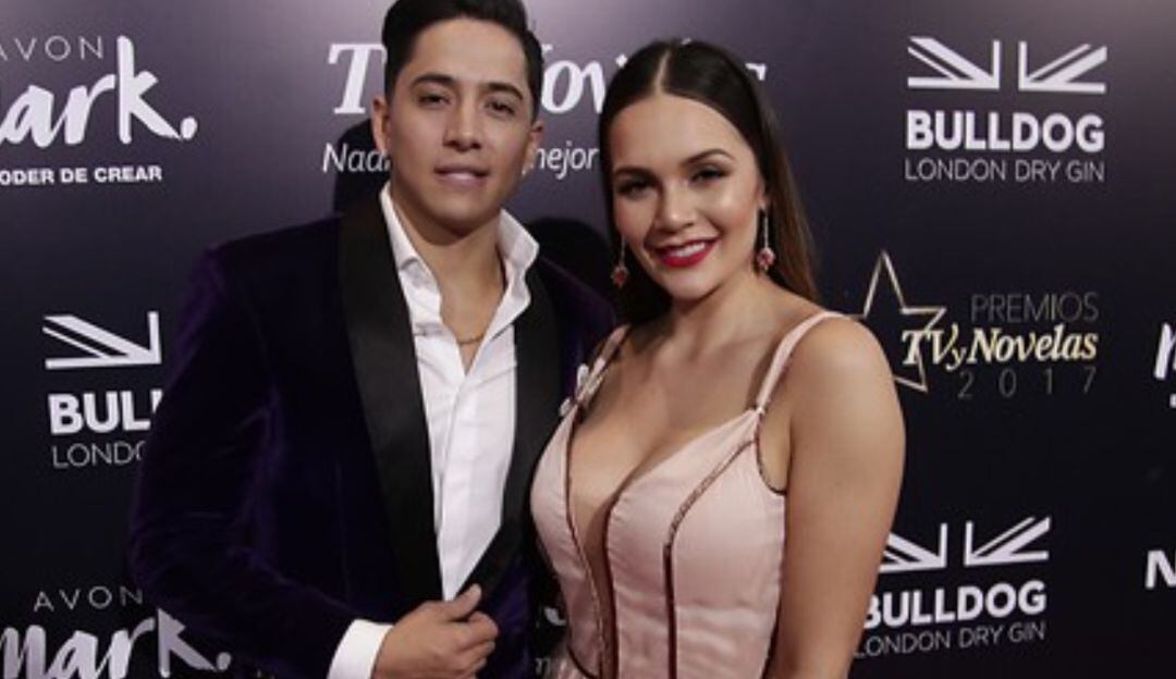 Andy Rivera junto a Lina Tejeiro. 