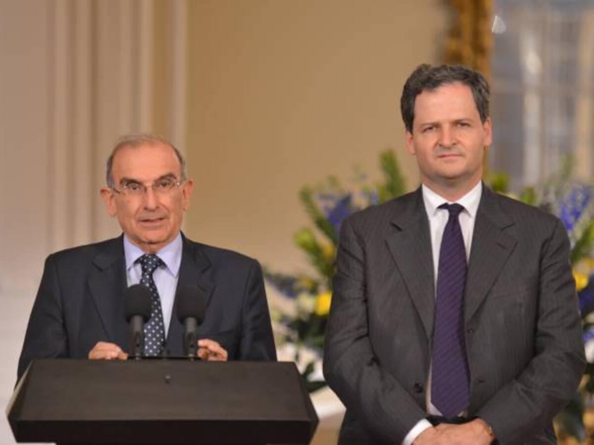 El Gobierno responde a las 60 preguntas del procurador sobre el proceso de paz