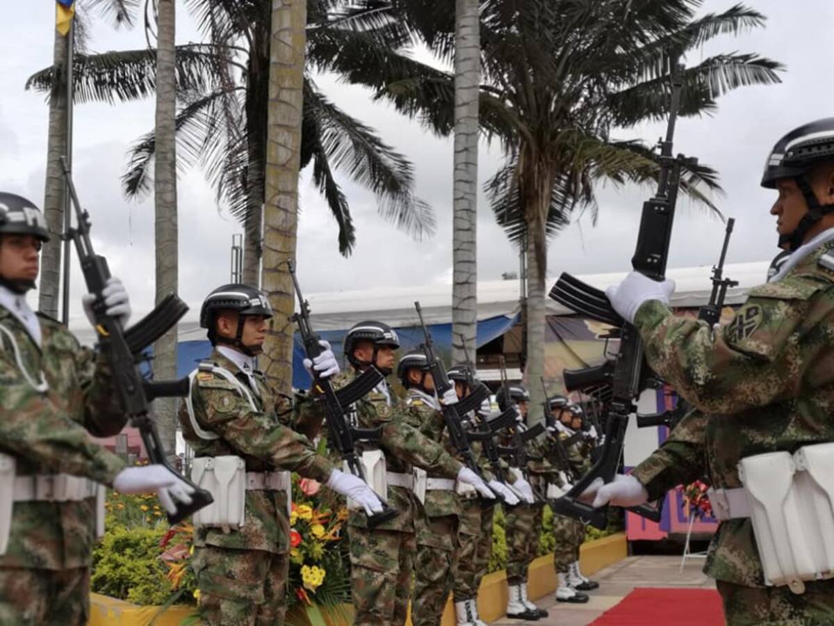 Las autoridades políticas, administrativas y militares del Quindío participaron de los actos protocolarios en el que se honró la memoria de los próceres de la patria como Simón Bolívar que pasó por el municipio de Salento, Quindío