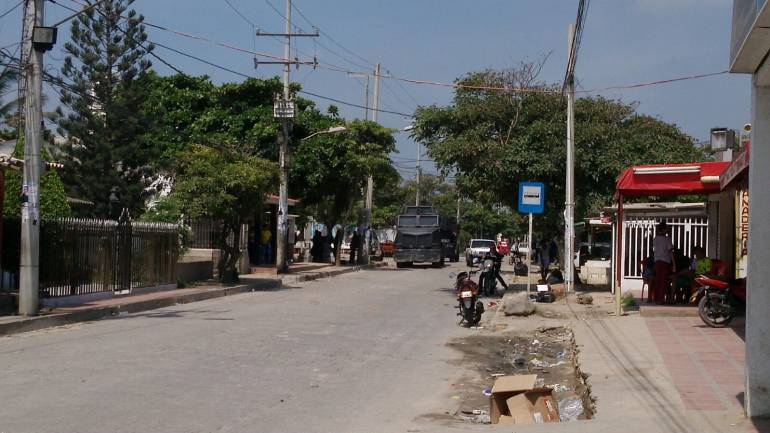 En este sector del corregimiento La Playa, en Barranquilla, fue alcanzada por una bala perdida la mujer Nini Johana Toncel.