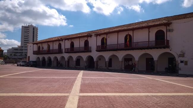 La Oficina de Control Disciplinario del Distrito sancionó con amonestación escrita al educador para que sea registrada en su hoja de vida