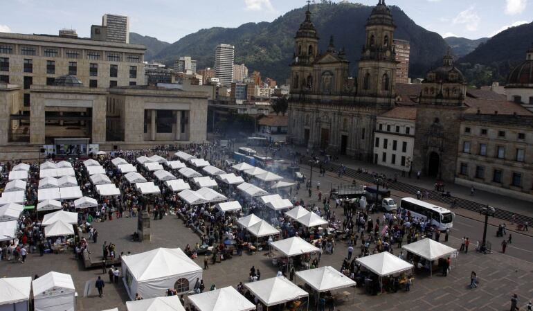 Mercado Campesino, Plaza de Bolívar en Bogotá.  