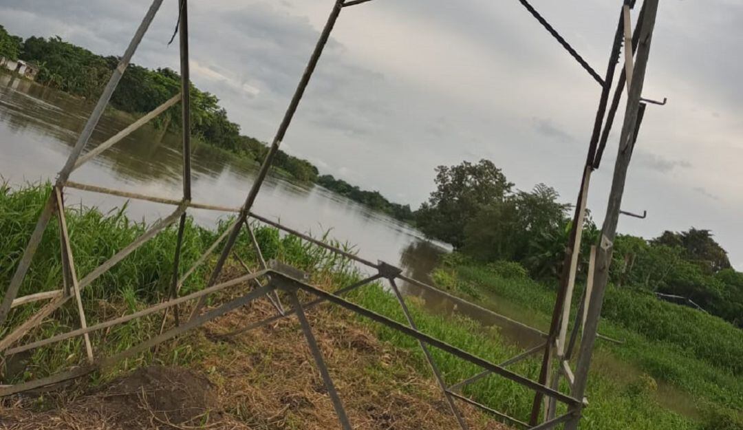 Afinia denunció el robo de ángulos de las bases que sostienen las estructuras y redes de la línea Ternera - Gambote