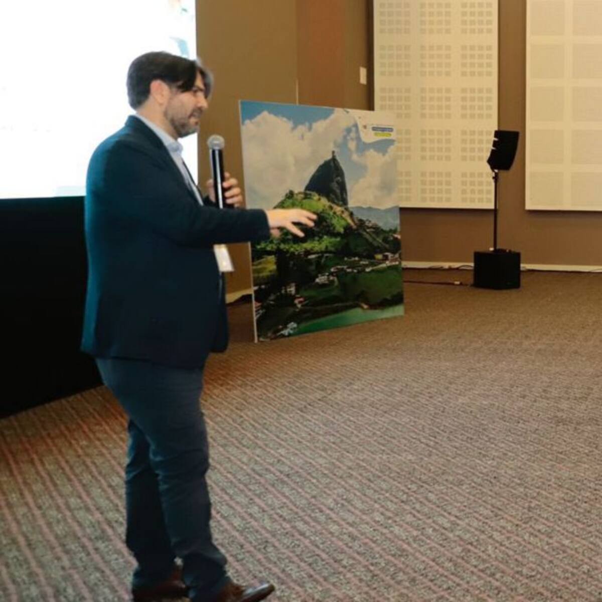 Apuntar a nuevo plan nacional de desarrollo con enfoque regional: FND