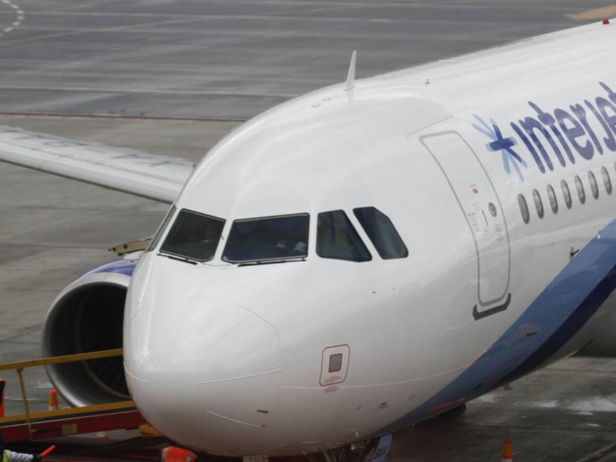 Ordenan a Interjet atender reclamos y peticiones de usuarios