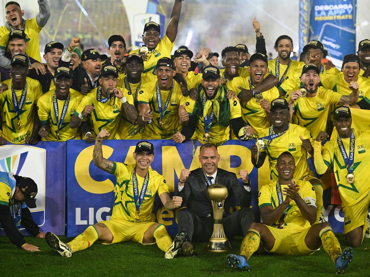 ¡Llegó la primera! Bucaramanga apagó la fiesta en Bogotá y se coronó campeón