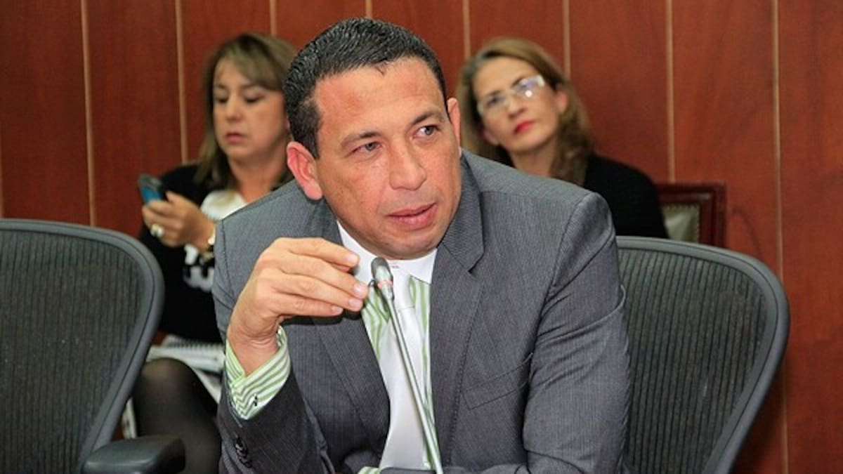 “Una cosa es comprar y otra cosa es colocar votos”: Laureano Acuña sobre señalamientos por presunta compra de votos