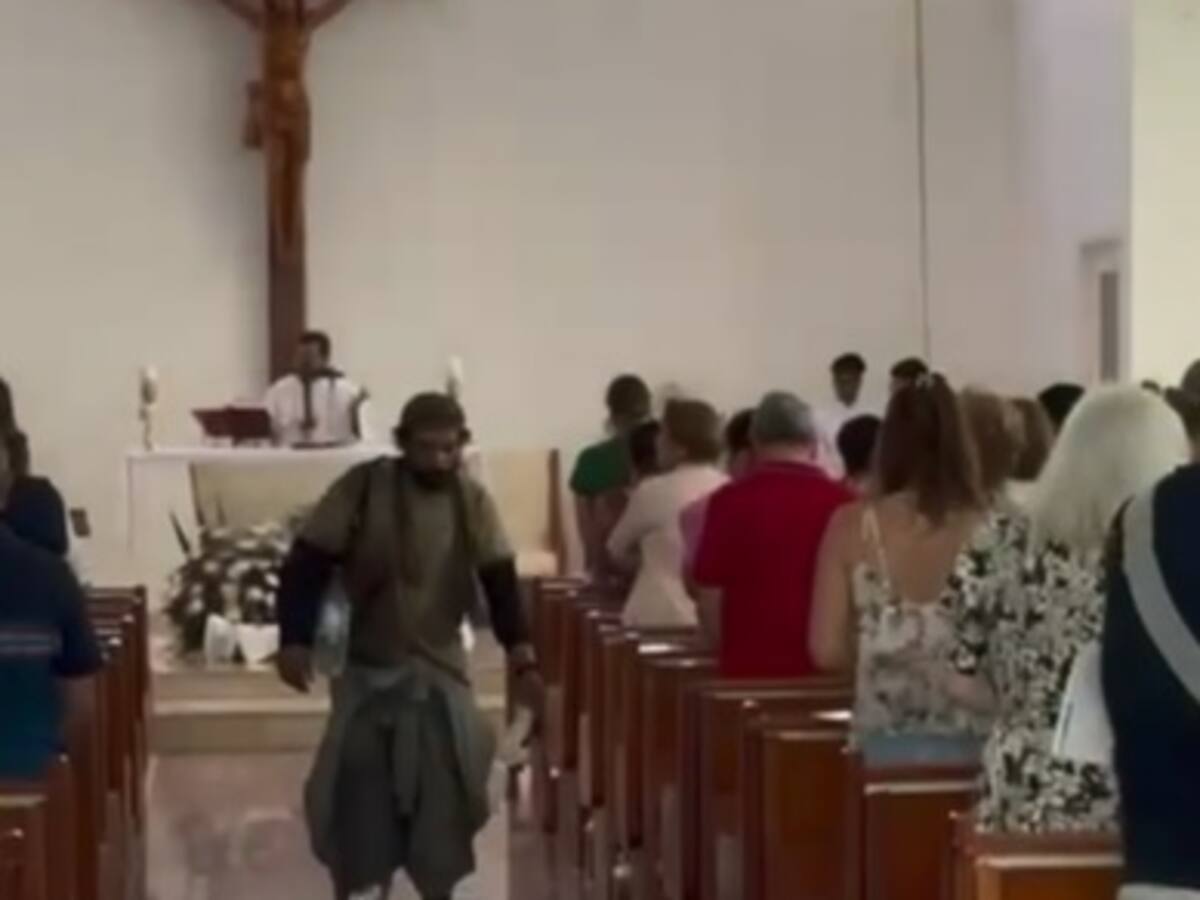 Habitante de calle amenaza a feligreses y sacerdote de la parroquia Cristo Rey de Crespo