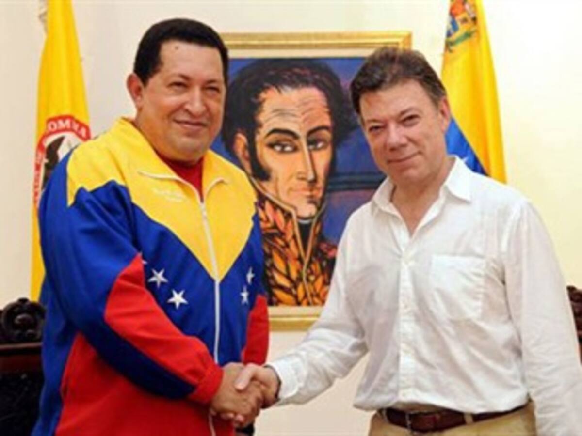 Chávez hablará con Santos tras declaraciones de Cely sobre presencia de guerrilla en Venezuela