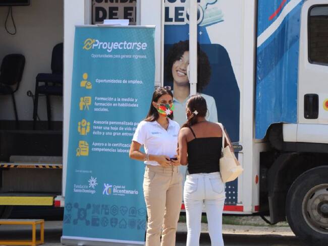 Quienes estén buscando empleo podrán acercarse todos los miércoles de junio a la móvil que estará frente a la Fundación Santo Domingo