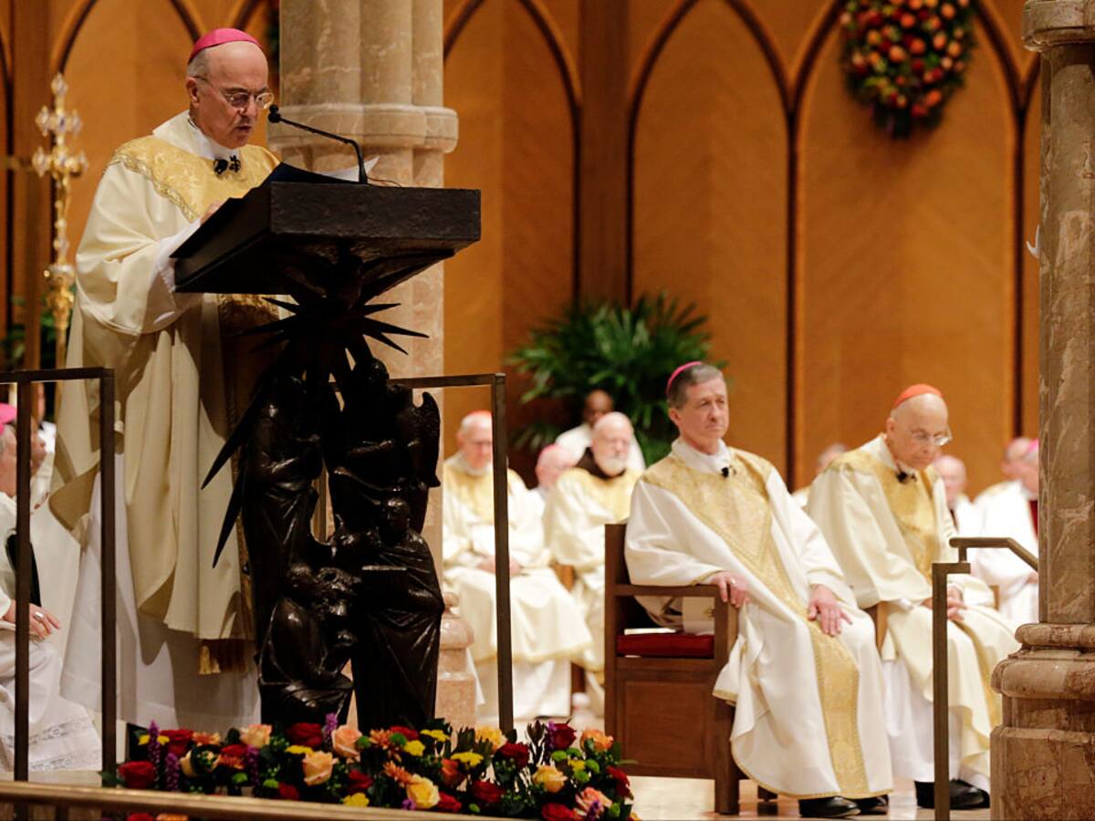 Análisis: ¿qué implica la acusación de herejía contra el arzobispo Carlo Maria Viganò?