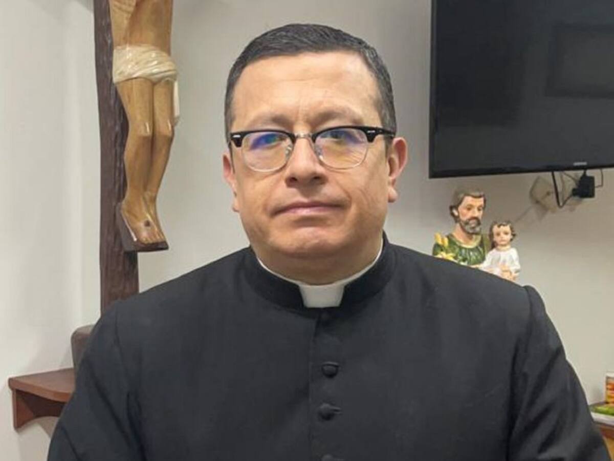 “Me parece extraño e impresentable lo que hace la alcadesa”: Ramón Zambrano